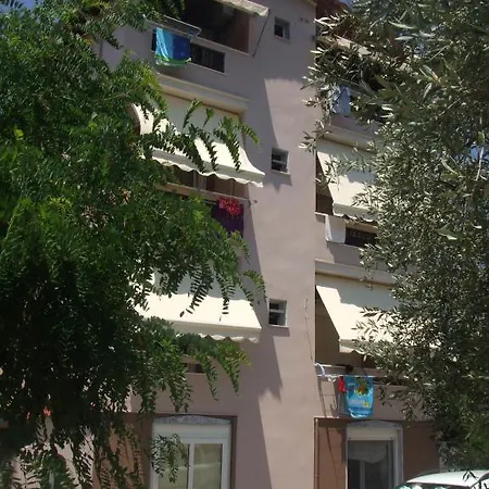Villa Mary 1 *