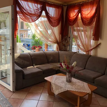 Villa Mary 1 *