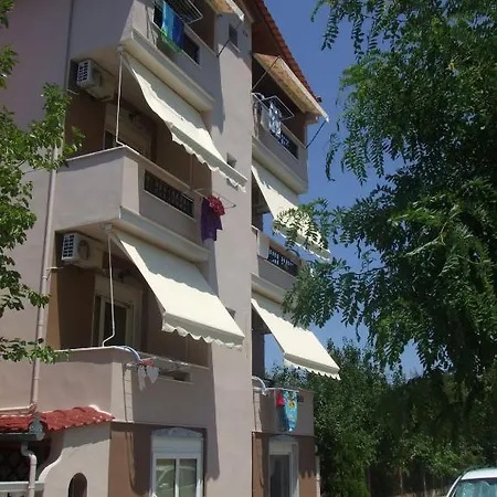 Lägenhetshotell Villa Mary 1 Skala Sotiros